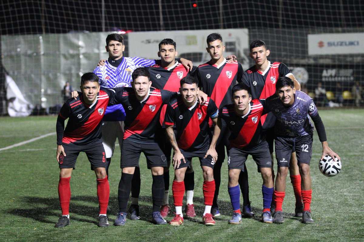 Victoria importante ante un gran rival para seguir sumando👊🏼
#IMPERIXAZULGRANA🔵🔴
<a href="/ligadetuiteros/">Más Liga</a>