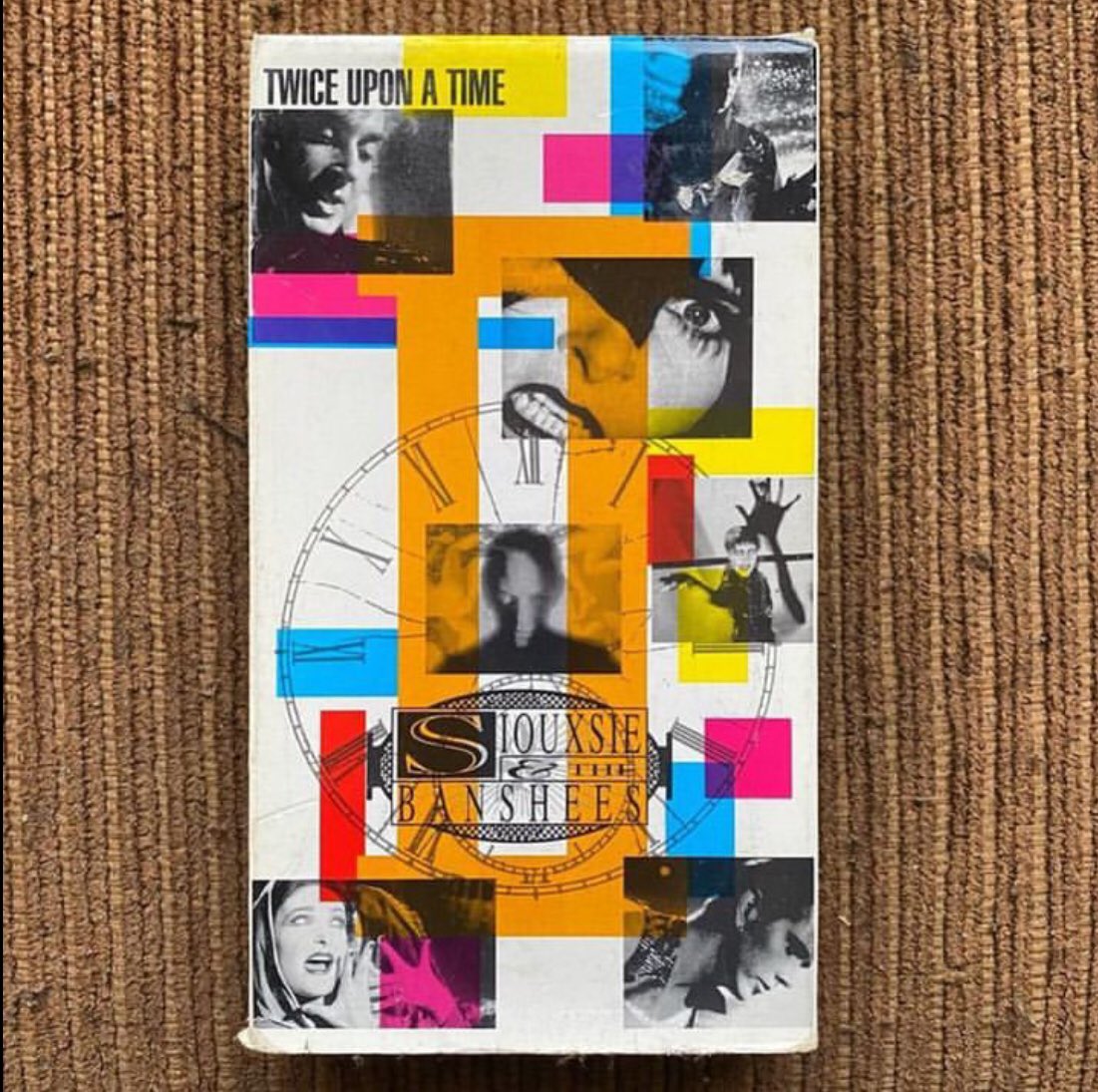 #OnThisDay October 5, 1992 @siouxsieandtheb released the compilation album #TwiceUponATime which charted at #29 on the @officialcharts.