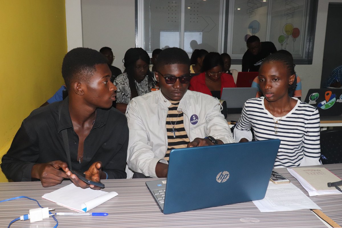 #J2 Atelier d'initiation sur <a href="/Wikipedia/">Wikipedia</a> au Congo-Brazzaville.  
Ojrd8, nous avions abordé les sources, prquoi &amp; comment les ajoutées, les bnes pratiques à suivre lors d l création d1 article &amp; nous avions clôturé par <a href="/WikiCommons/">Wikimedia Commons</a> 
@WRdcongo <a href="/afroCROWDit/">afrocrowd.org</a> <a href="/adoscam01/">ADODO Mermoze</a> <a href="/SherryAntoine7/">Sherry Antoine</a>