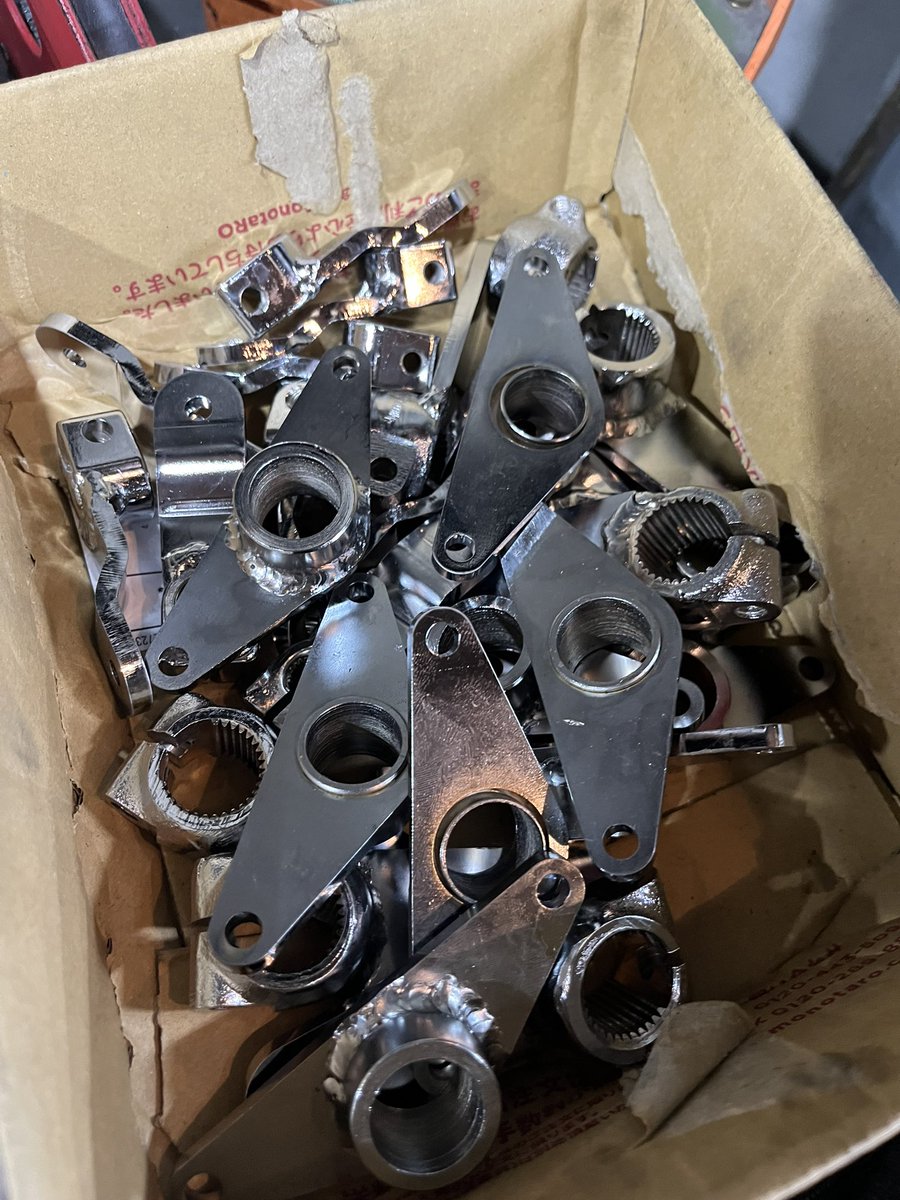 量産品ファーストロット見切り発車で製作したら図面ミスってて修正の嵐、、自分のミスでめちゃくちゃ作業増えて下積み時代を思い出した、