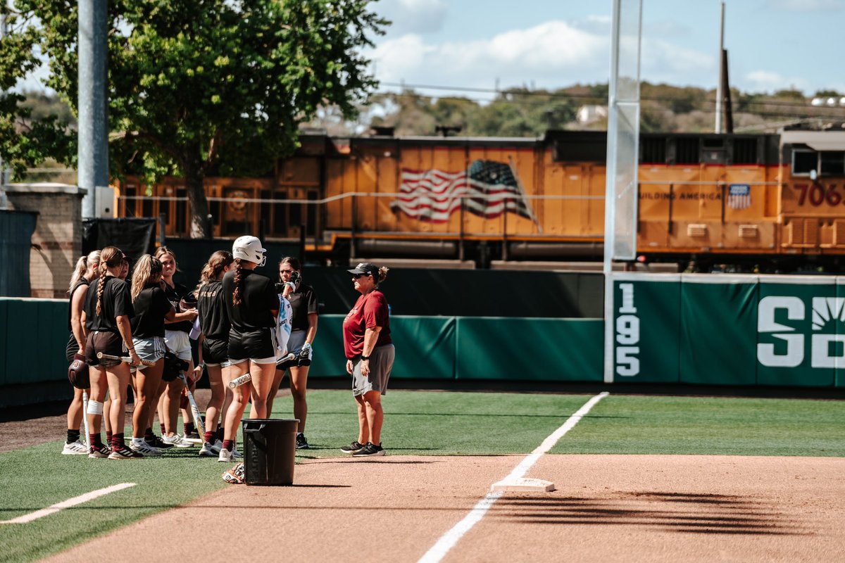 Back to it 🔜#EatEmUp
