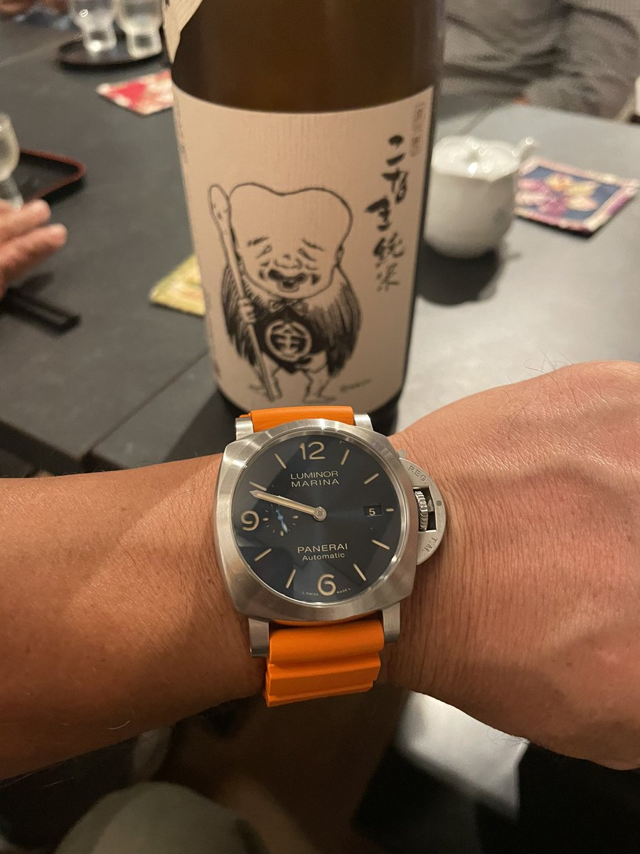 junpeiace's tweet photo. 昨夜は日本酒飲みすぎました😅
お供はパネライルミノ���ルマリーナ。
#機械式時計　#パネライ　#ルミノール　#腕時計魂　#腕時計好き https://t.co/40ZWROmpGe