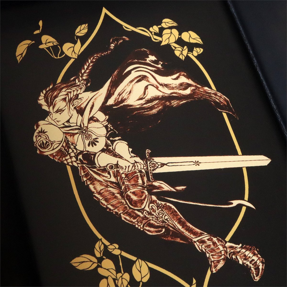 Our second collaboration design! A resplendent swordsman swings into action with this gorgeous illustration by @Cypritree!