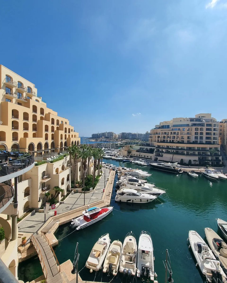 Drbeerz's tweet photo. Fantastic first day @ESHNRSociety conference with some excellent Refresher course talks & ofcourse with a scenic view 🌊🛳🏝
#ESHNR #Malta #HiltonStJulian https://t.co/jTooDtS1N2