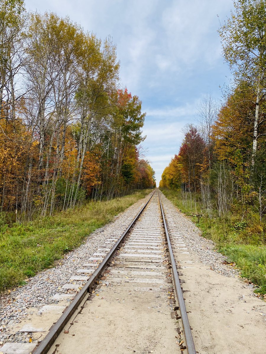 Foyley111's tweet photo. #RaquetteRiverBrewing #TupperLake #Railroad #MountArab #approachingMulsannekink https://t.co/OkoAbc6Mkk