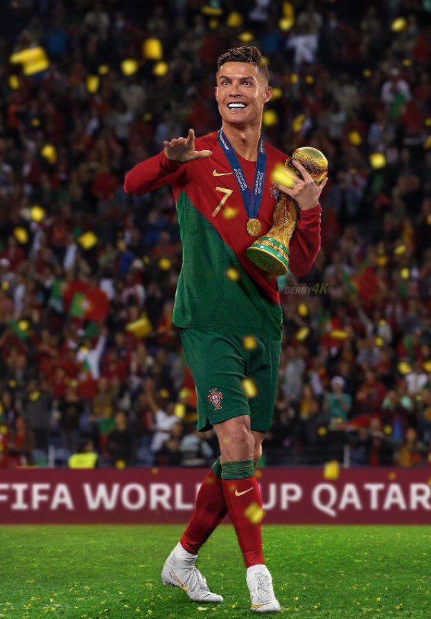 KylianZone_'s tweet photo. Un 14 de julio de 2030 celebrándose la final del Mundial en el Bernabéu y Cr7 levantando la copa. No sé, piénsalo. https://t.co/13SRvhfysg