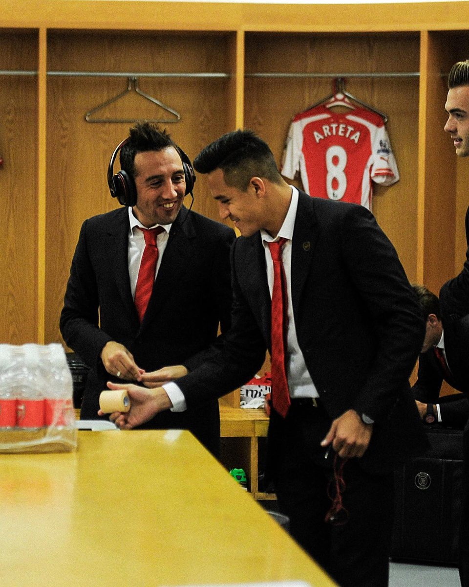 A little throwback of this picture from 2014. 
#SantiCazorla #AlexisSanchez
