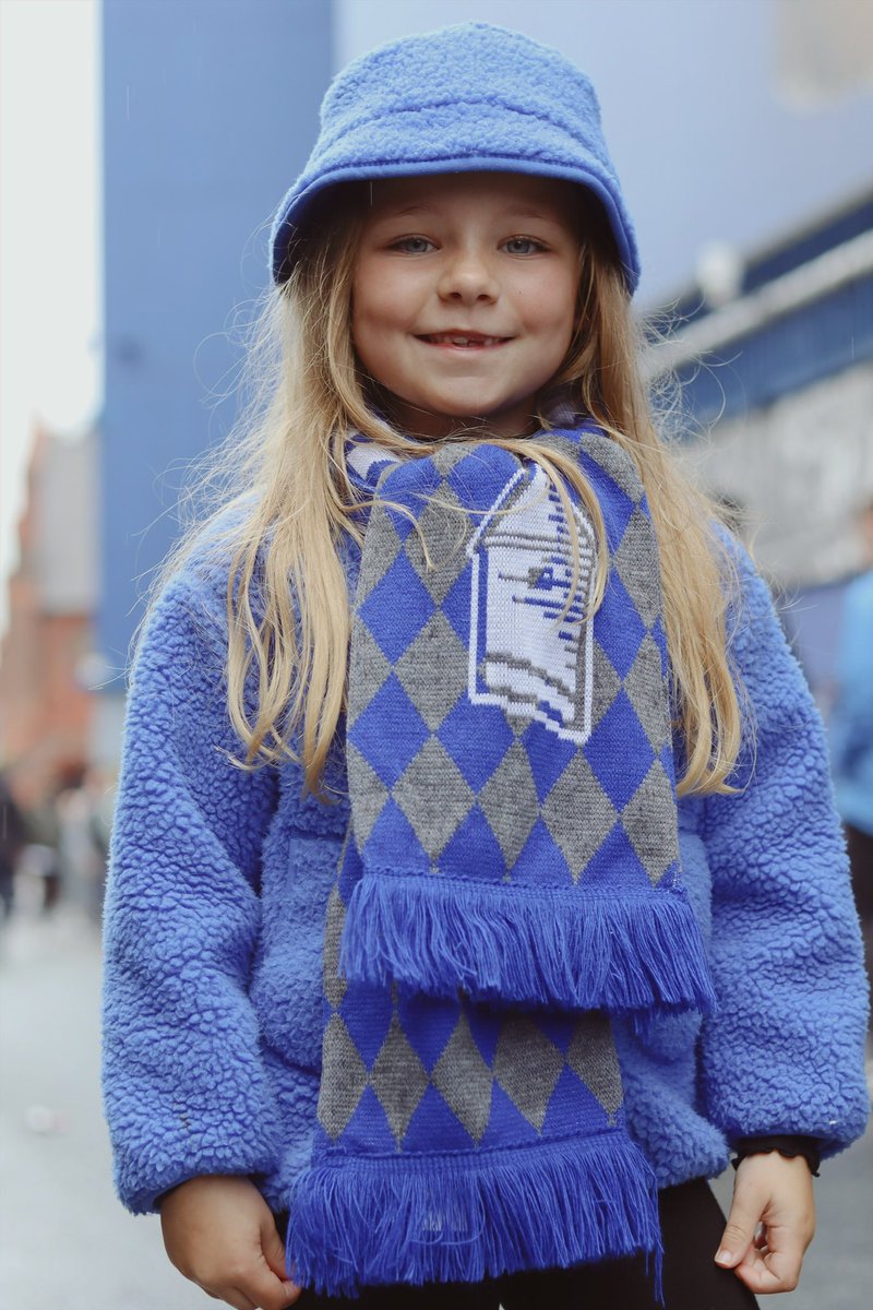 mintisculture's tweet photo. “Loving our dad &amp; daughter days watching the blues. Shame about the result, but spending time together is what really matters.💙" - Paul 

Evertonians, Paul &amp; Hatty 

Goodison Rd
30 Sept 2023 https://t.co/xkih6vyXYa