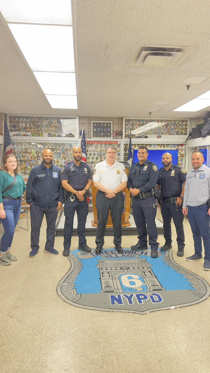 NYPD6Pct's tweet photo. Thank you to Imam Tahir Kukaj from our @NYPDchaplains for visiting our Precinct and speaking to our Officers. https://t.co/ct8OKS0m8i