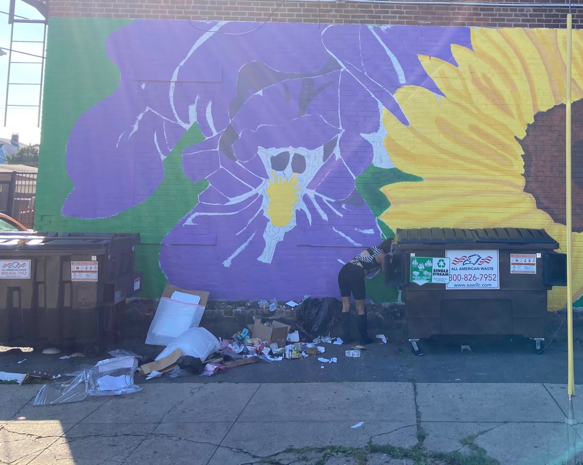 As a street artist, I’m used to working among trash, but this is completely unacceptable. On Blatchley &amp; Grand there are too many kids with the school at the corner to ignore this. I refuse to complete this work until this issue is resolved. @mayorelicker @nhpublichealth