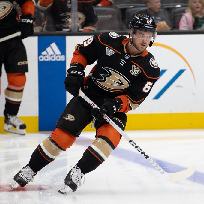 Chase De Leo skating on the ice. 