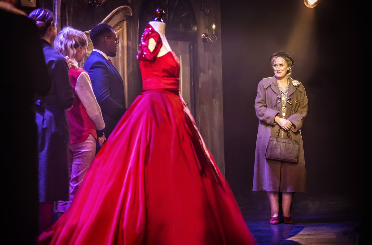 ShentonStage's tweet photo. Also tonight: the 2016 British musical FLOWERS FOR MRS HARRIS, previously seen in Sheffield &amp; Chichester, finally received its London premiere in a brand-new production at @RiversideLondon (I went last night). This is a heart-warming joy and a must-see for @jennarusselluk! https://t.co/DX904Ps8wV