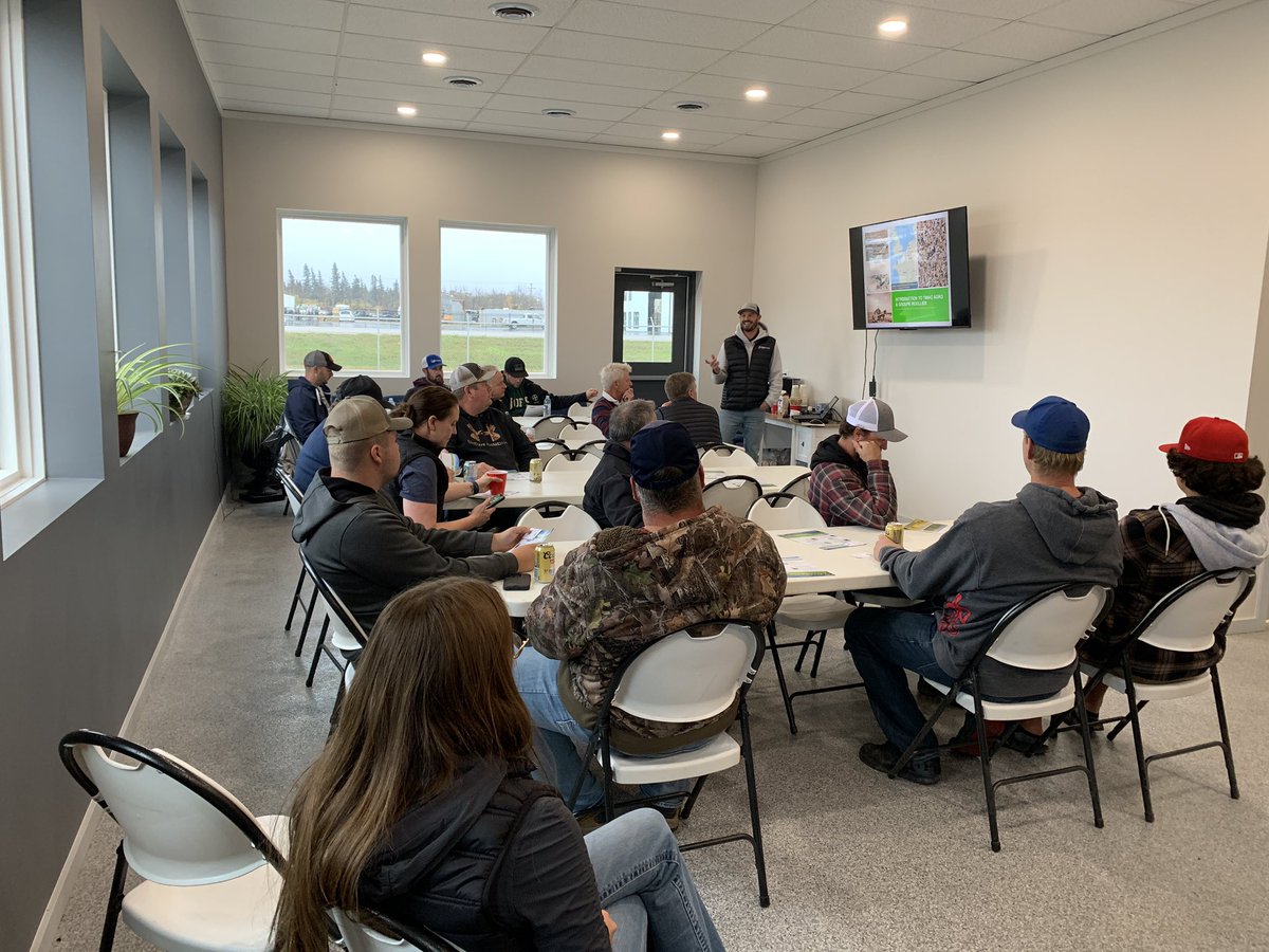 Matthewmophead's tweet image. New beginnings! The ace up our sleeve @LukeTimacSK presenting our Timac Agro technologies with New Er Ag for innovative growers. #TimacAgro #Farmthefuture @MThomasTimacAg