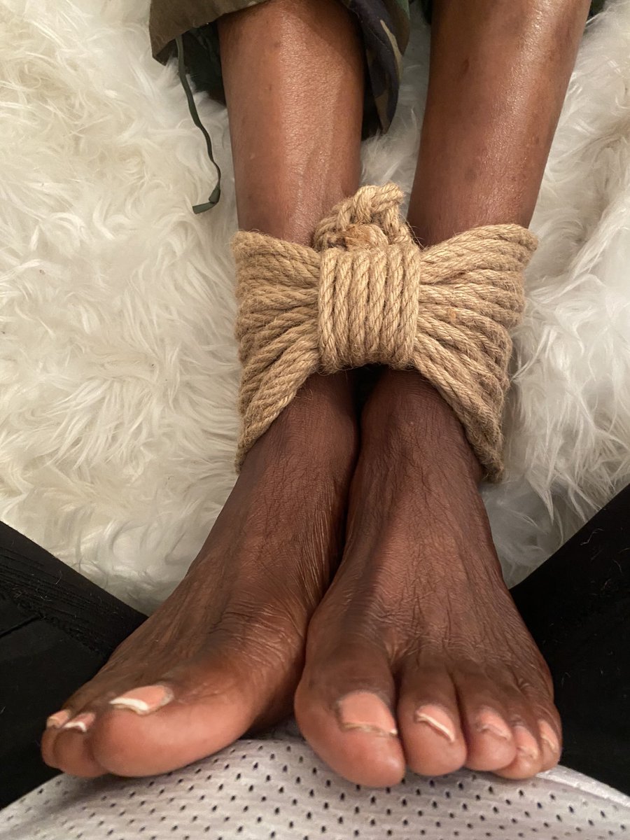 JL48918518's tweet photo. Session 2: The results. My first tie! Thank you Master Eli Ra! #pocropeplay #leather #kink #ropeplay #shibari #baltimorekink #baltimoreleather #BoyAlnabil https://t.co/VfHOzsk4Fm