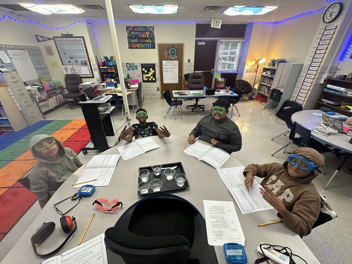 5th grade science is fun! #blastoff <a href="/RedHouseRun/">Red House Run Elem.</a>
