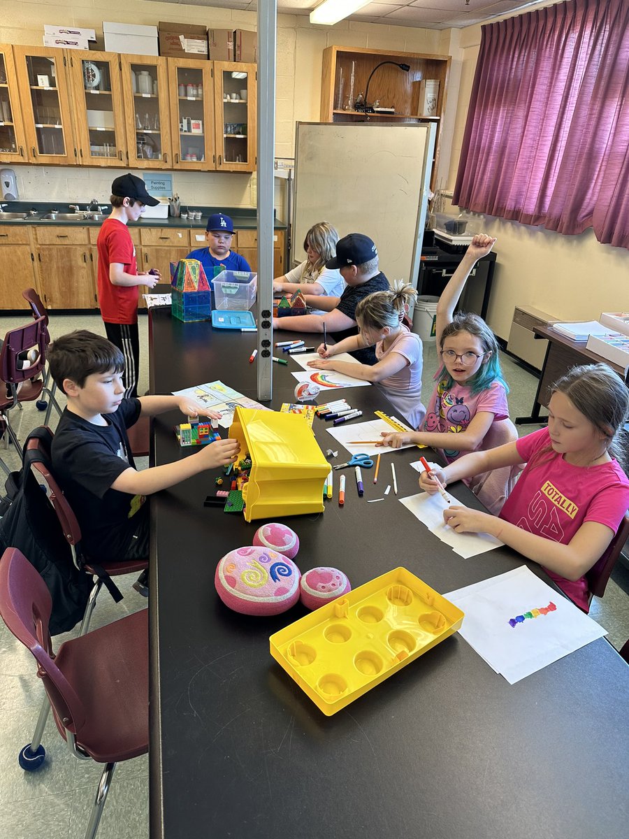 Ms. Mitchell tweet media