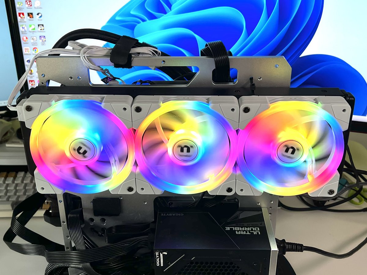 funkykit's tweet photo. Thermaltake Swafan Ex 12 in action! 😍 #thermaltake #swafan #swafanex #cooling #funkykit https://t.co/0Lx6OfSpT8