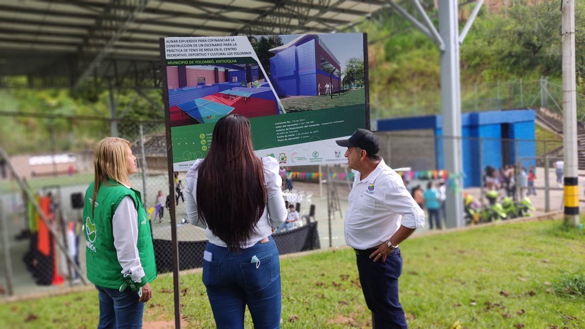 SaludAntioquia's tweet photo. 🚶🏼‍♀️🚶🏻Continuamos recorriendo el municipio de #Yolombó, con #LaAlegríaDeServir, compartiendo con sus habitantes noticias que harán de su territorio un mejor lugar para el cuidado de la VIDA y la EQUIDAD.

Gracias porque #UnidosLoLogramos 💚 https://t.co/wfu8H0x3R6