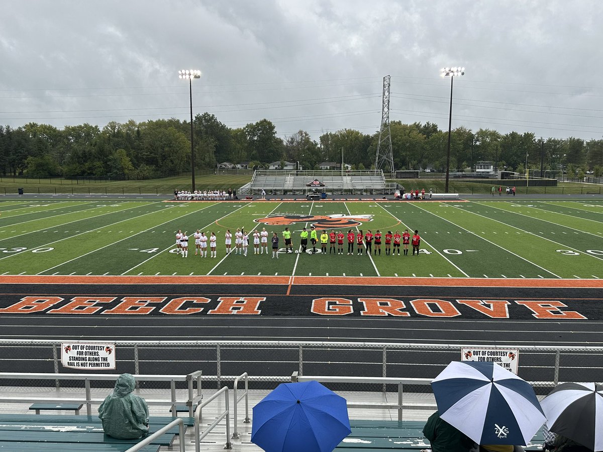 TheHiveBGHS's tweet photo. @IHSAA1 Sectional 27 Semi-Finals ⚽️ 
@cvillespartans vs @HerronAthletics 
Halftime Score
Spartans 5 vs Achaeans 0 https://t.co/iPQUDpHx9l