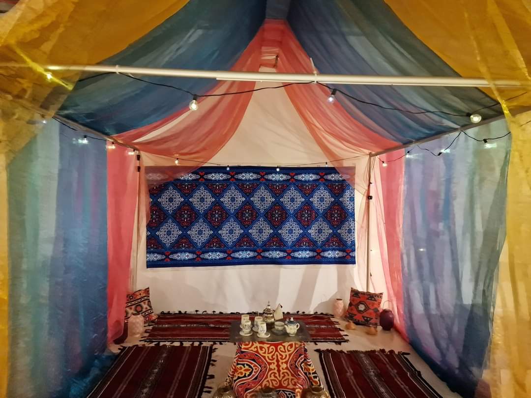 Preparations are in full swing 🙌 We are almost there 🙌🏼 😀 🥳🥰 💪🏽 
Our lovely 2 Royal Avenue space is transforming to an exotic and majestic place,bursting with creativity and arts 🥰😍 
Join us tomorrow and get a taste of Arabia 💫

#yallaafonoonfestival #discoverarabculture
