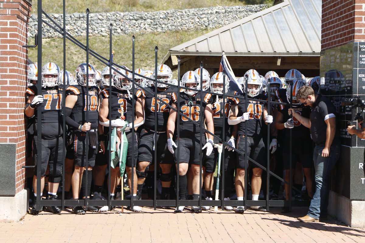 Montana Tech Football tweet media