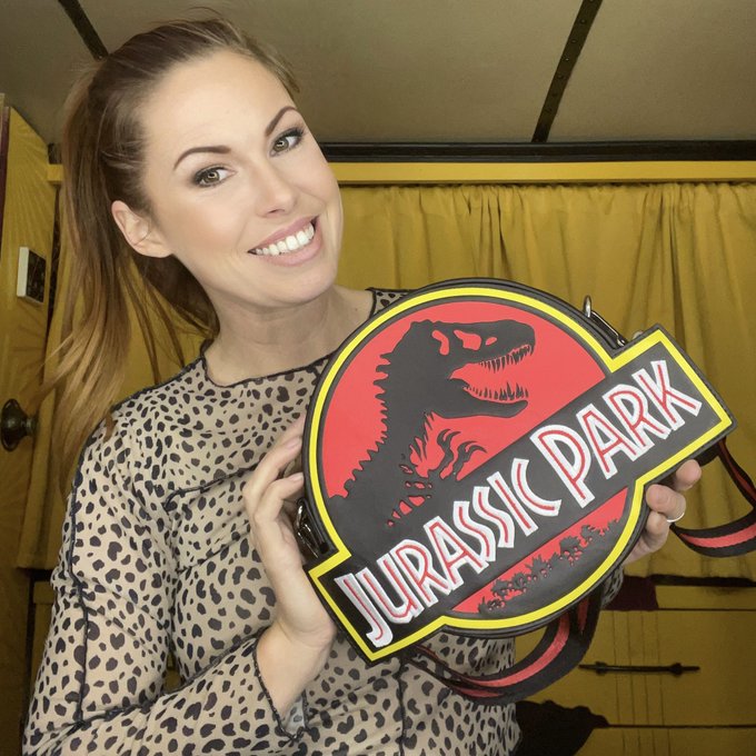 So obsessed thank you Chris B!!! Love it. https://t.co/IgyTwKMoWy