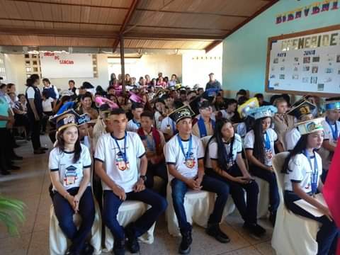 Último Timbre de mi promoción 47 Del Liceo Nacional Esther de Añez Gracias Dios por permitirme culminar una etapa más en mi vida gracias a mis Padres, Familiares, Amigos y Profesores que siempre estuvieron apoyando en todo momento.