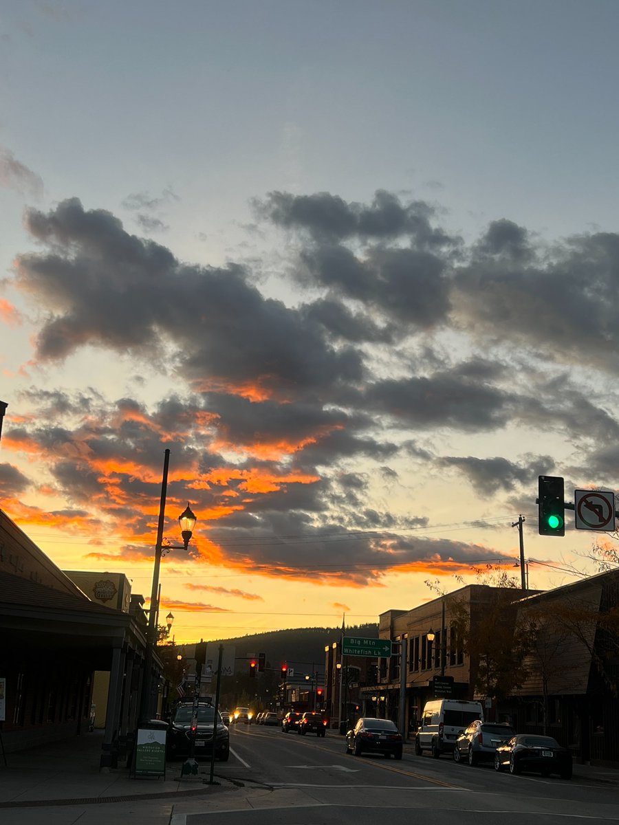 Tonight’s #sunset over beautiful Whitefish, Montana. <a href="/visitmontana/">Visit Montana</a>