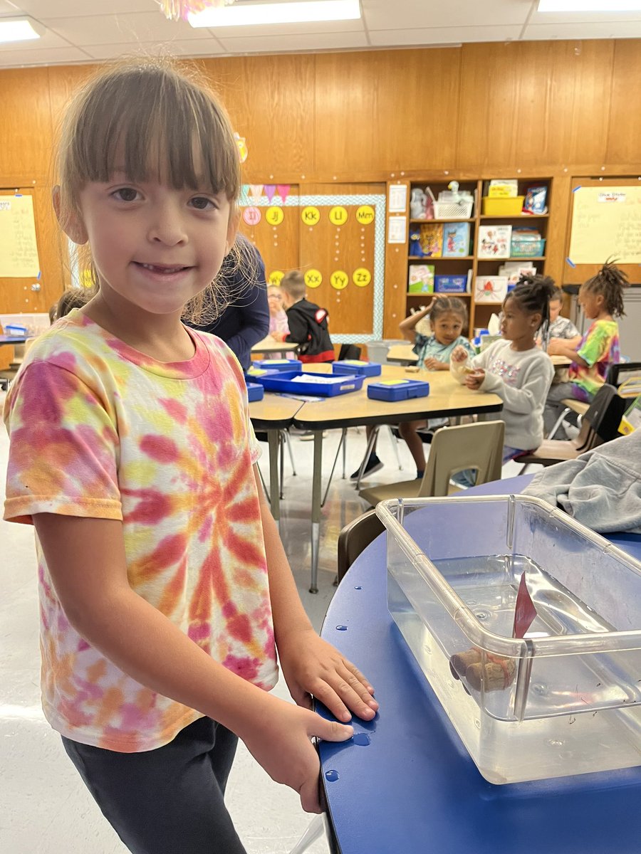 Rm 1 had their first STEM challenge. To
build a boat and then test it out to see if it floats! <a href="/LKellyMARSD/">LKellyMARSD</a> <a href="/MARSDNJ/">Matawan-Aberdeen</a>