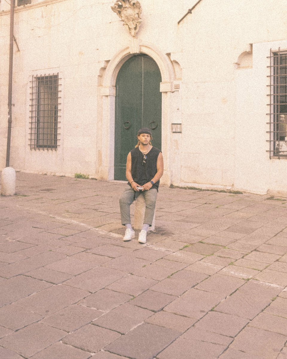 nvrgrey_'s tweet photo. italia. https://t.co/pbQoZS8gEg