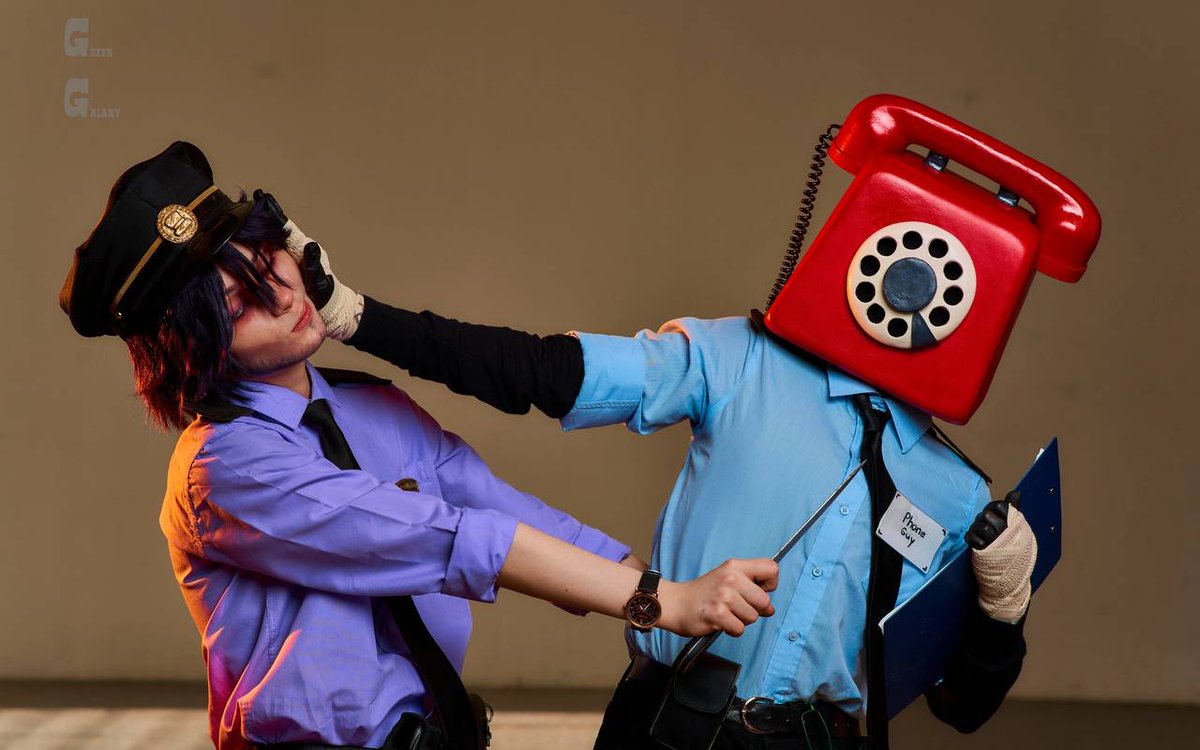 Doraspich's tweet photo. Our cosplays 😎
Purple guy - @CassidyGrapes 
Phone guy - me 🥸

#phoneguys #purpleguy #cosplay #purpleguycosplay #phoneguycosplay #vincentbishop https://t.co/miHCwAFm3B