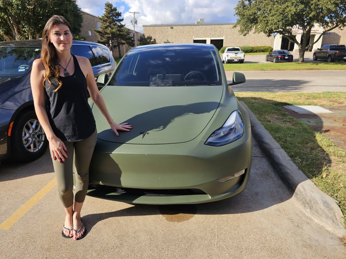 Picked up my new car today 🤗 https://t.co/aKKlLKPZ2S