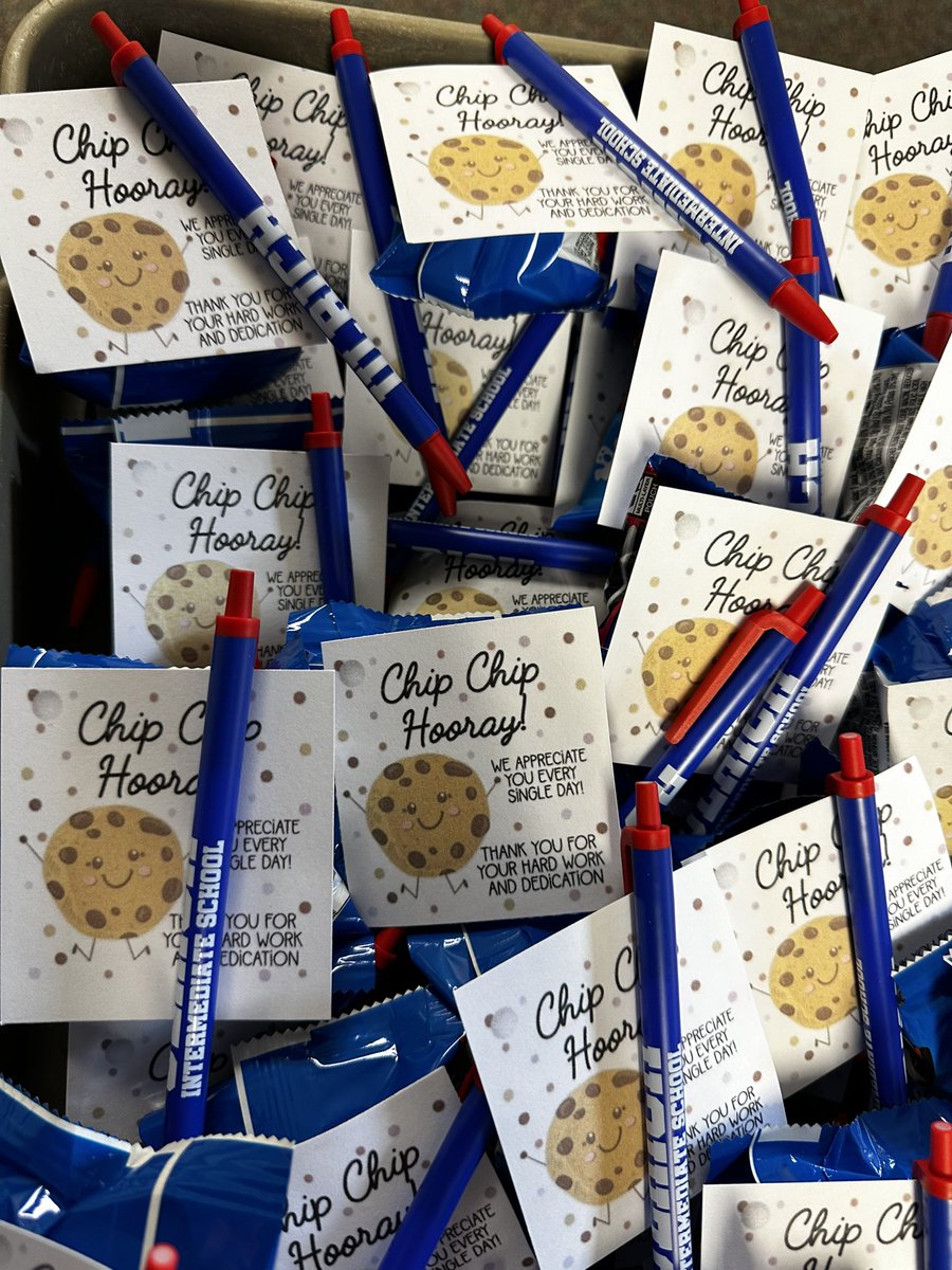 Desiree Rose Lewis tweet media