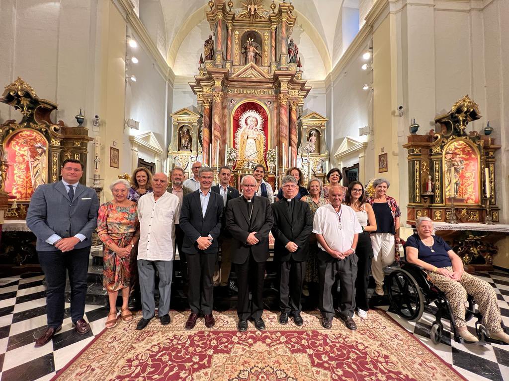 ArzobispoSaiz's tweet photo. Visita a #Valencina de la Concepción: Parroquia de Nuestra Señora de la #Estrella y Consejo Pastoral; Capilla del Cristo de Torrijos y Hermandad; Ayuntamiento y mapping del pueblo; Dolmen de la Pastora, que se remonta a la Edad del Cobre. Del calcolítico a la eternidad https://t.co/wiWmCUjOmF