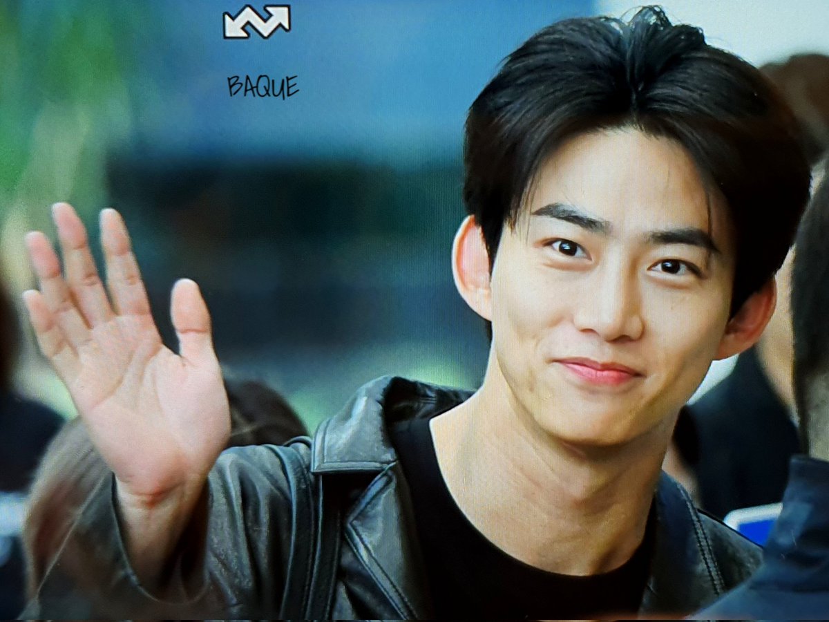 Baque1227's tweet photo. 231006 콘서트 잘 하고와👋👋
오늘 진짜 청초함 그잡채😍😍
#2PM #택연 #옥택연 #TAECYEON 💚 https://t.co/nIj60QKD7s