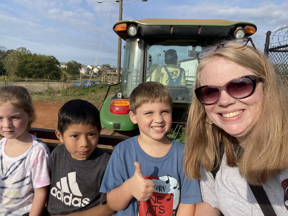 What an amazing day we had at Cagle’s Family Farm!  We loved getting to know true community helpers and how farms are vital contributors to our communities. <a href="/Hasty_Huskies/">Hasty Fine Arts Acad</a> <a href="/MRegan0123/">Dr. Rosario-Regan</a> <a href="/JanetMarotte777/">Janet Marotte</a> <a href="/Beth_Coryell/">Beth Coryell</a> #growinggreatness