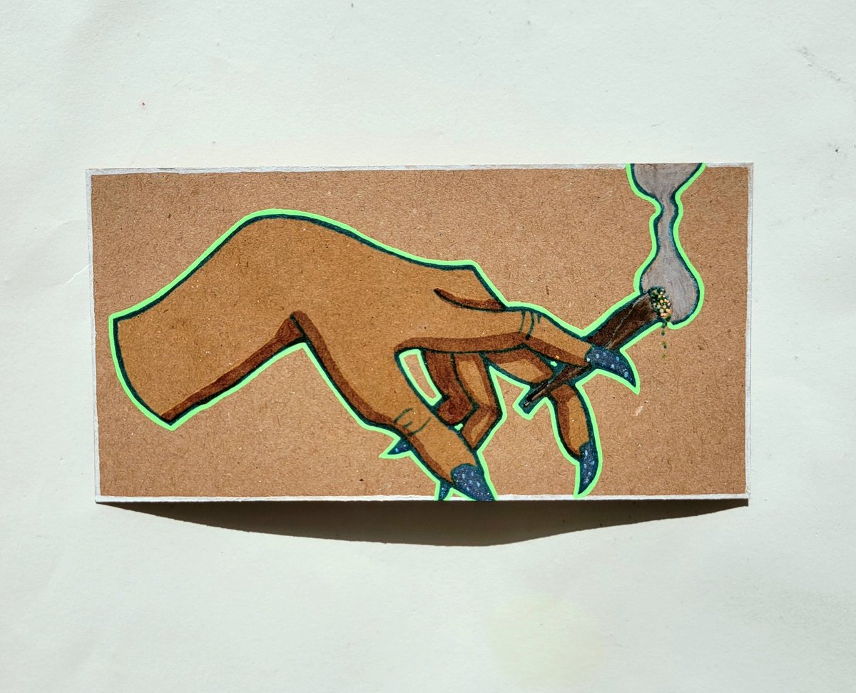 MiloCreates's tweet photo. Girl Blunt. Mixed media on cardboard.
#milobart #blunt #smokedout #traditionalart #rollit https://t.co/gdoypO3v0o