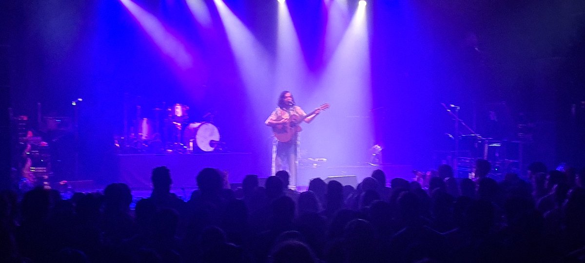 MikePatersonFX's tweet photo. What a top night @electricbrixton watching the amazing force of nature that is Sam Duckworth aka @forgetcape ahead of the wonderfully eclectic sounds of @youngthegiant.If there was a better show in town tonight I'd be very surprised.Simply stunning.#livemusic  #SheerClass https://t.co/5g3Bqeossz