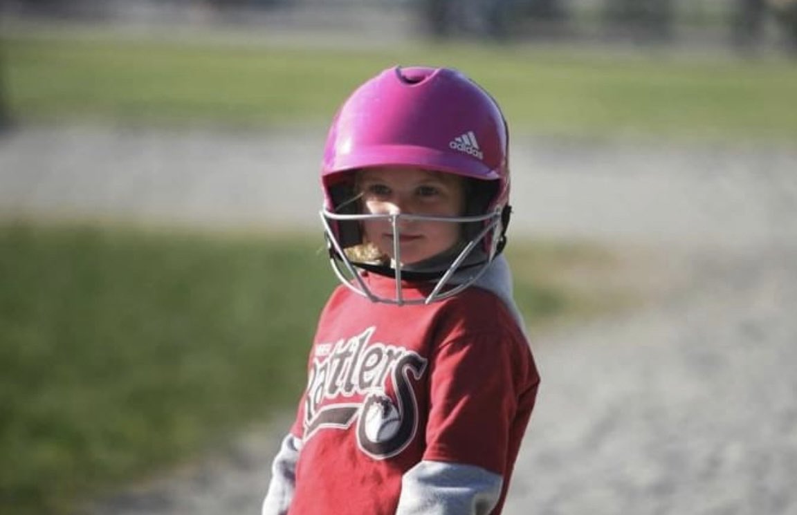 EmmaFegan06's tweet photo. national softball day!🥎 to the sport that makes me the happiest &amp; has given me some of my greatest blessings❤️ https://t.co/Am9loD1Arj