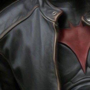 ccgeeks_'s tweet image. #Howtoread: Red Hood ₊˚.༄