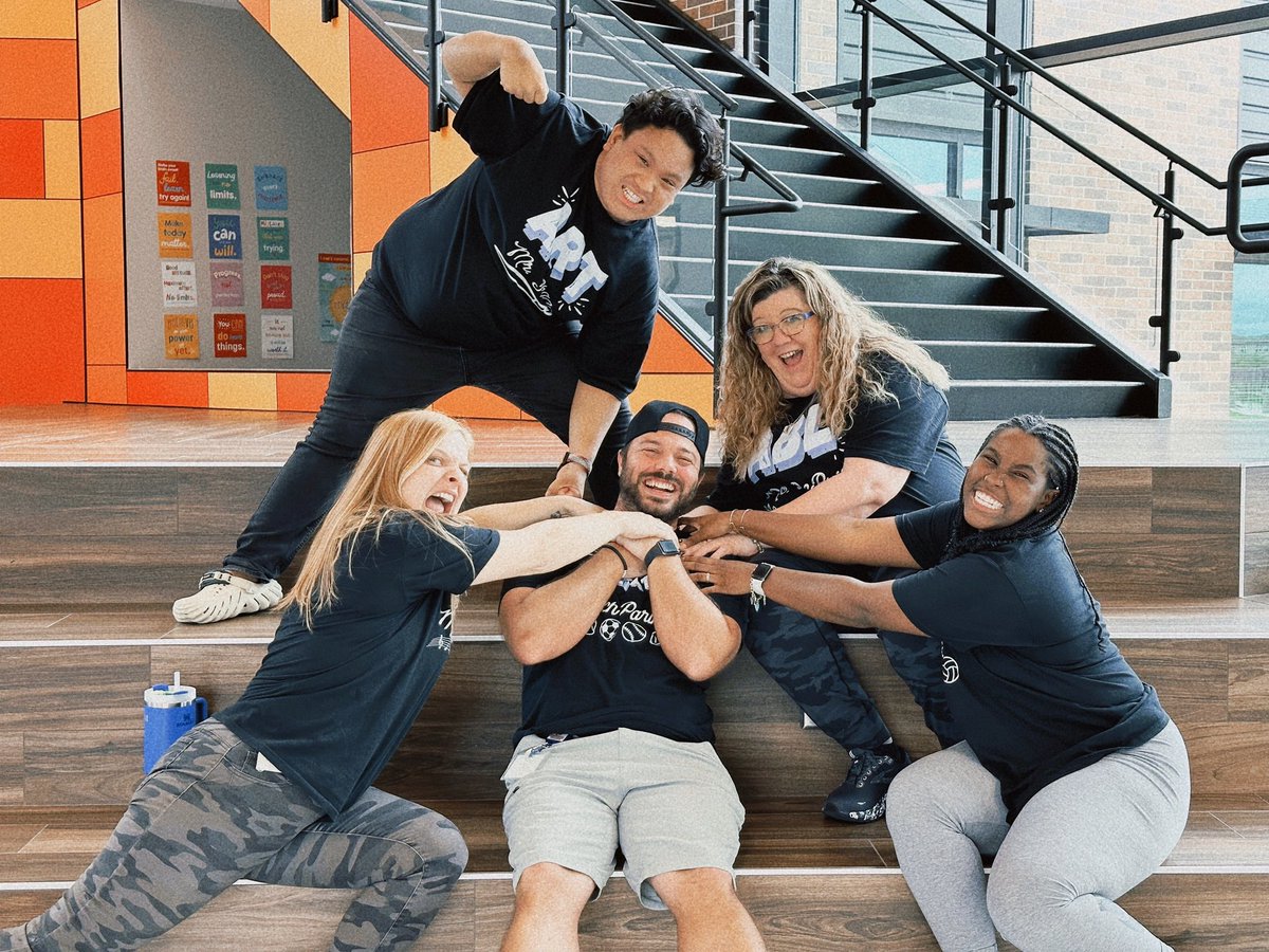Justin Phan (@justinphancfisd) on Twitter photo I present to you, the Large Group of <a href="/BrosnahanES/">Brosnahan Elementary</a> ! We teach these Broncos Art, ABL, P.E., Music, how to express their creativity, shoot a hoop, sing in a choir, social skills and so much more! #BroncoTough 🧡💙🐴 I present to you, the Large Group of <a href="/BrosnahanES/">Brosnahan Elementary</a> ! We teach these Broncos Art, ABL, P.E., Music, how to express their creativity, shoot a hoop, sing in a choir, social skills and so much more! #BroncoTough 🧡💙🐴