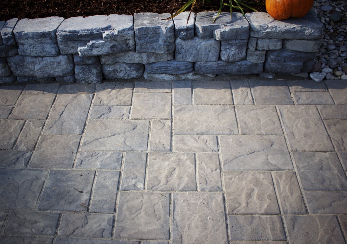👻🎃 October has arrived, and you know what that means – it's time for some #PumpkinPosting! 🍂🏡 If you've got pumpkins adorning your Brown's Concrete Products, don't forget to tag us in your photos. 📸✨

🧱 - Belvedere Wall &amp; Amberley Pavers

#BrownsConcrete #BuiltWithBrowns