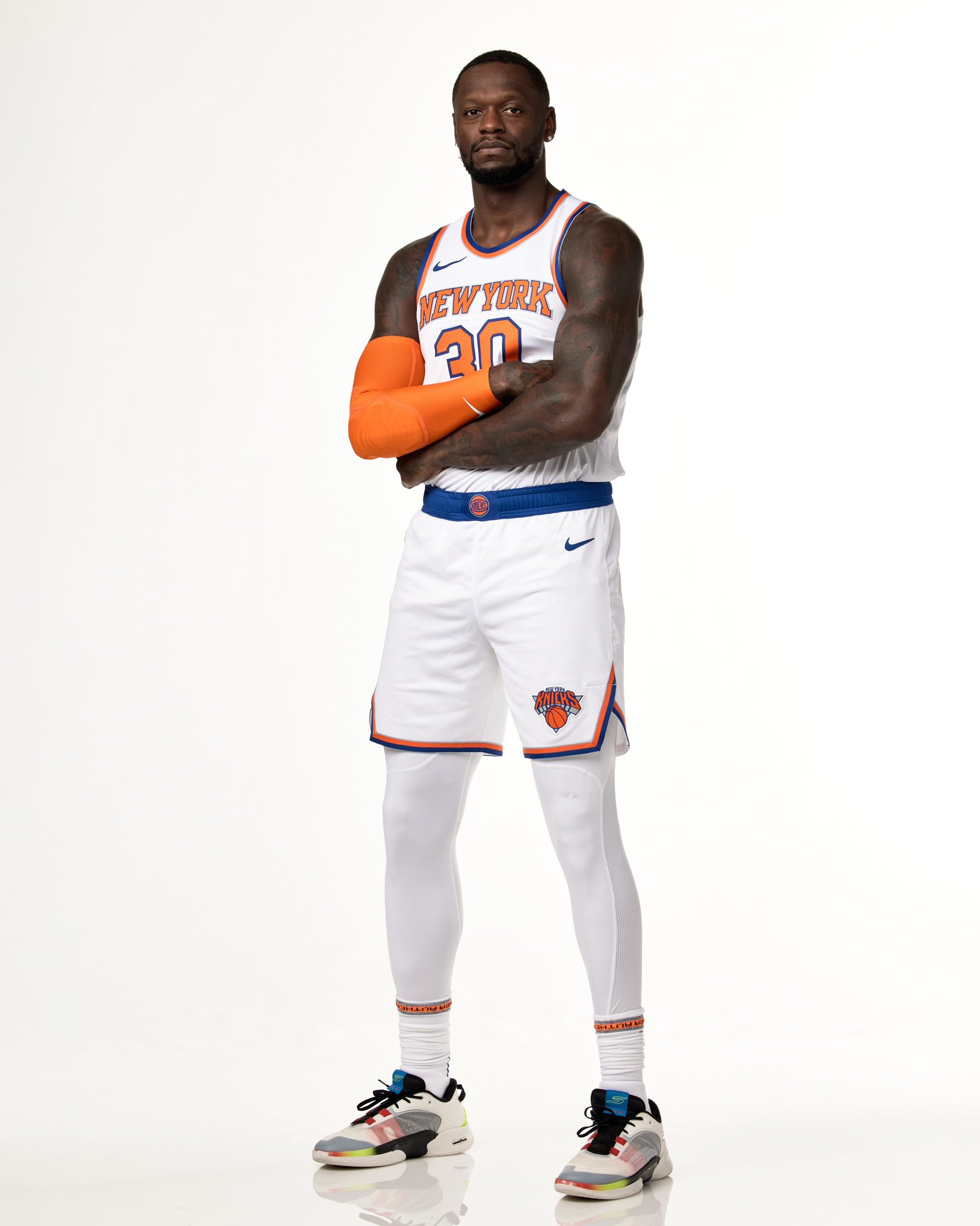 SLAMKicks] Julius Randle in the new Skechers basketball sneaker. Unexpected  development. : r/NYKnicks