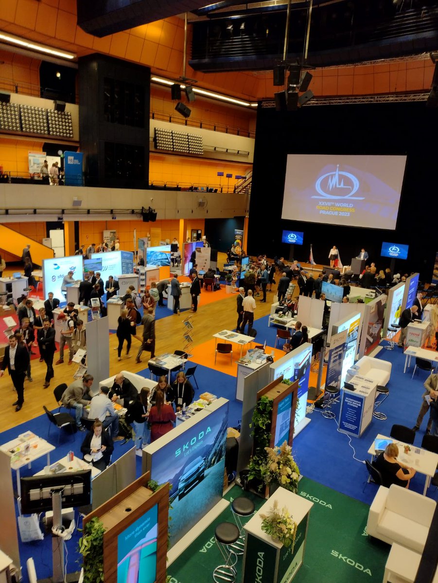 SCALA_SA_de_CV's tweet photo. ¡Estamos en Praga, República Checa! 👏🏻📍
Nuestro especialista en Puentes, el Ing. Noé Xochicale, se encuentra en el XXVII° Congreso Mundial de la Carretera organizado por la Asociación Mundial de Carreteras (PIARC). 
#CongresoMundialdeCarreteras2023 #PIARCPraga #ExpertosenPuentes https://t.co/t02J9EXLzi