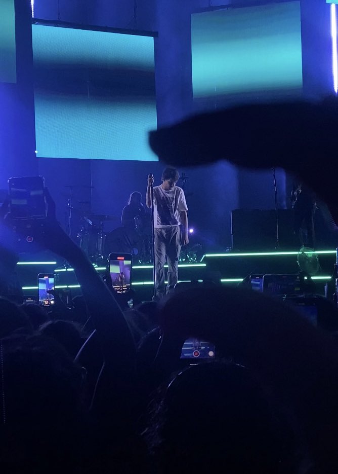 anaaaa, occasionally 💋🪩 tweet media