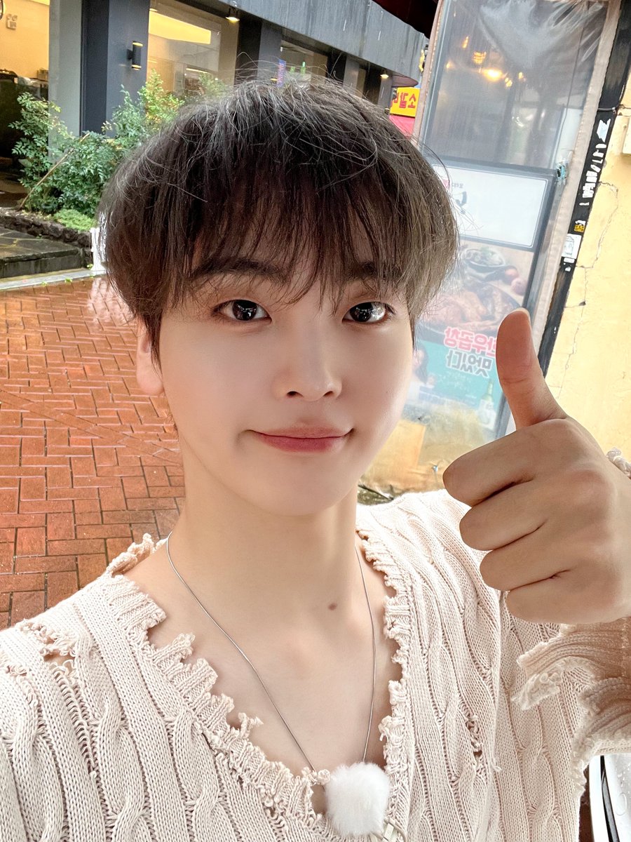 PortalCravity's tweet photo. [📸] 231005
#HotZIP Temporada 2
⠀
#CRAVITY #크래비티 #HYEONGJUN
#SUN_SEEKER
#Ready_or_Not #Cheese 
@CRAVITY_twt @CRAVITYstarship https://t.co/AosnMKgR6c