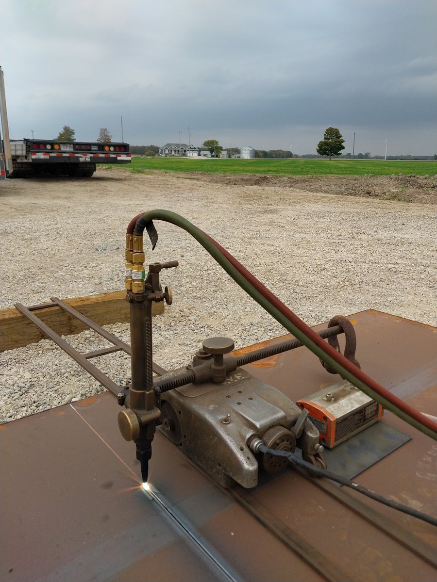 vdbmillwright's tweet photo. We managed to get these heavy cuts done before the rain this afternoon!!!
#millwrighting #Huroncounty https://t.co/S5xi2pzUxP
