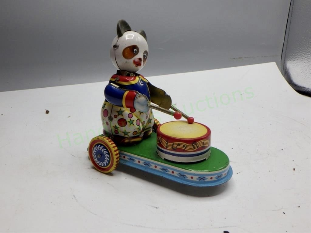 HandlineAuction's tweet image. Online Auction #270 
Trains, Toys, and More

BIDDING IS OPEN!
Ending October 12th 

Link in bio 

#auction #auctionhouse #auctions #auctioneer #onlineauctions #onlineauction #auctionworks #train_nerds #traincollector #toys #vintagetoys #kelloggscollectibles #sinclair #sinclairgas