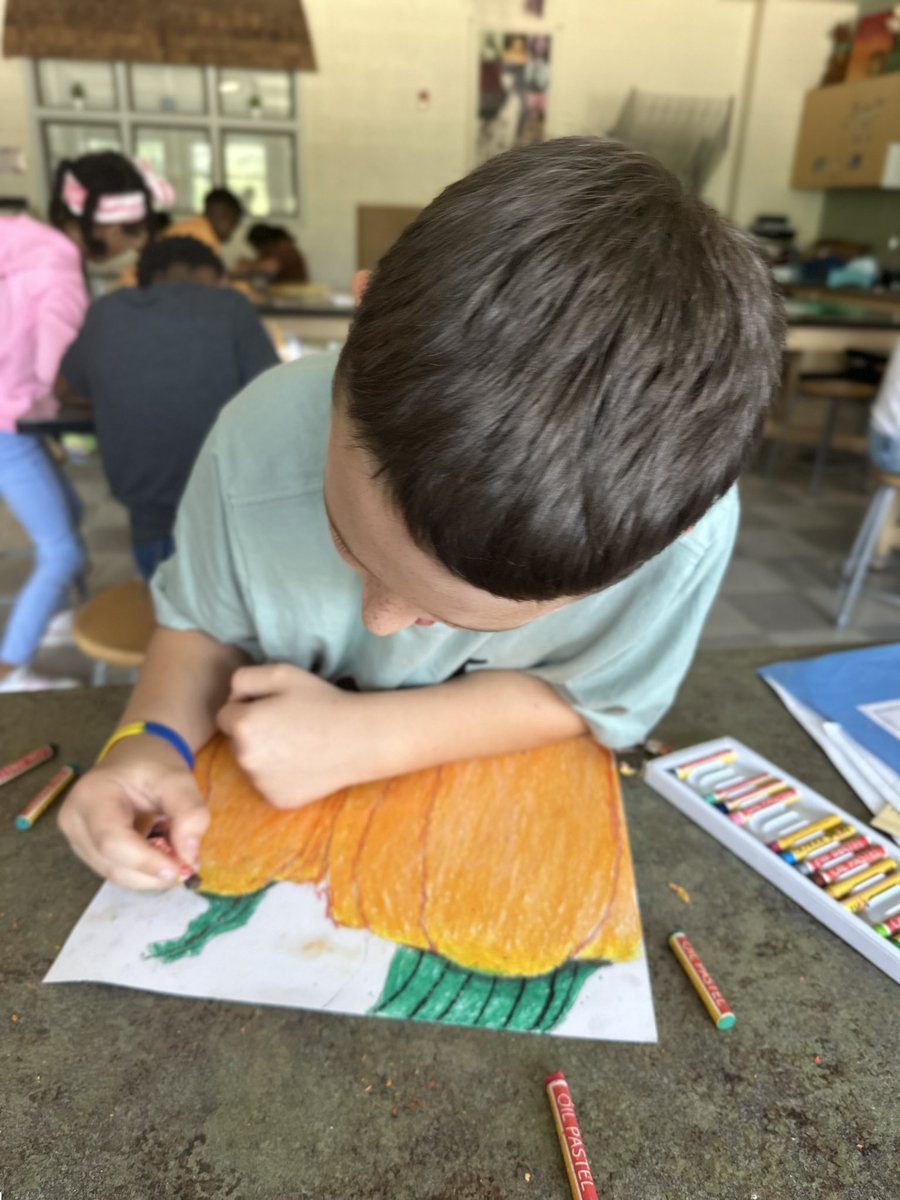 3rd graders learned how to blend different oil pastel colors together to create realistic forms. 🎃 Next up- a starry sky inspired by Van Gogh! ✨<a href="/VincentFarmBCPS/">VincentFarmBCPS</a>