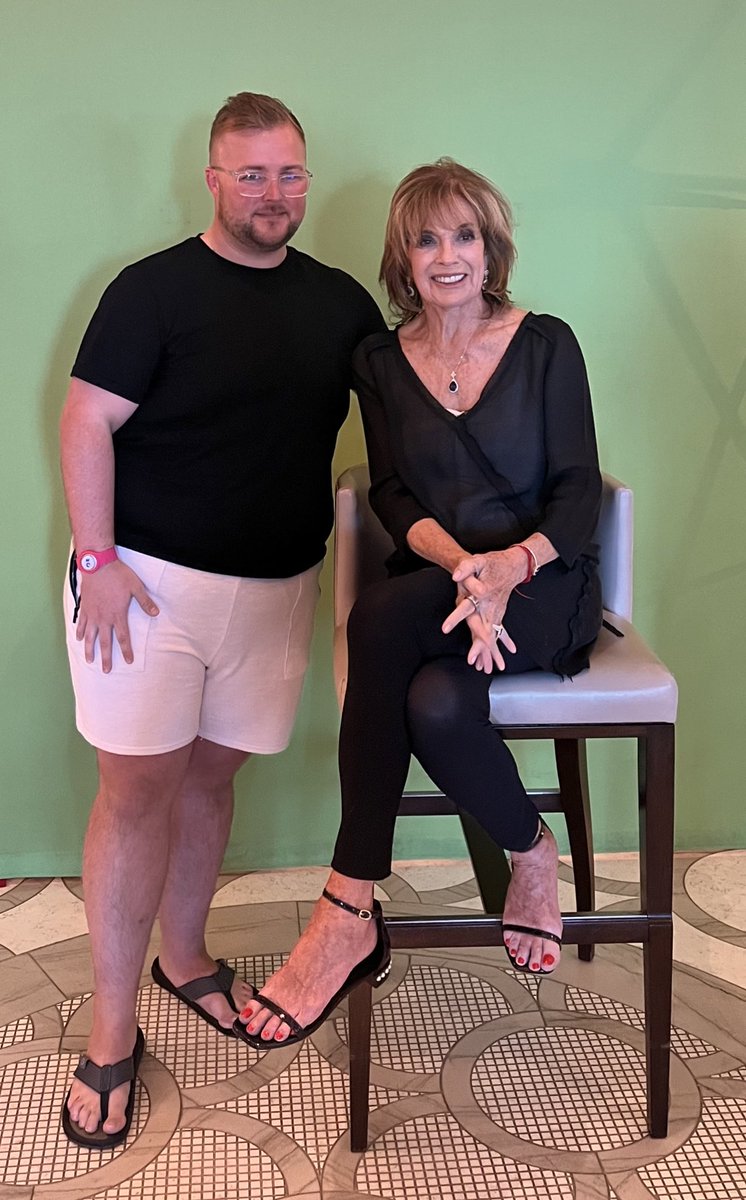TravelwithTim1's tweet photo. A delight to meet the ever wonderful @Linda_Gray onboard #majestic @PrincessCruises https://t.co/TKidqlStkV